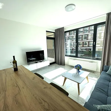 New In Old Town Danube View Apartamento *